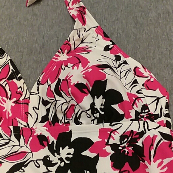 Catalina Halter Twist Tankini Top Medium 8-10 - Picture 7 of 8